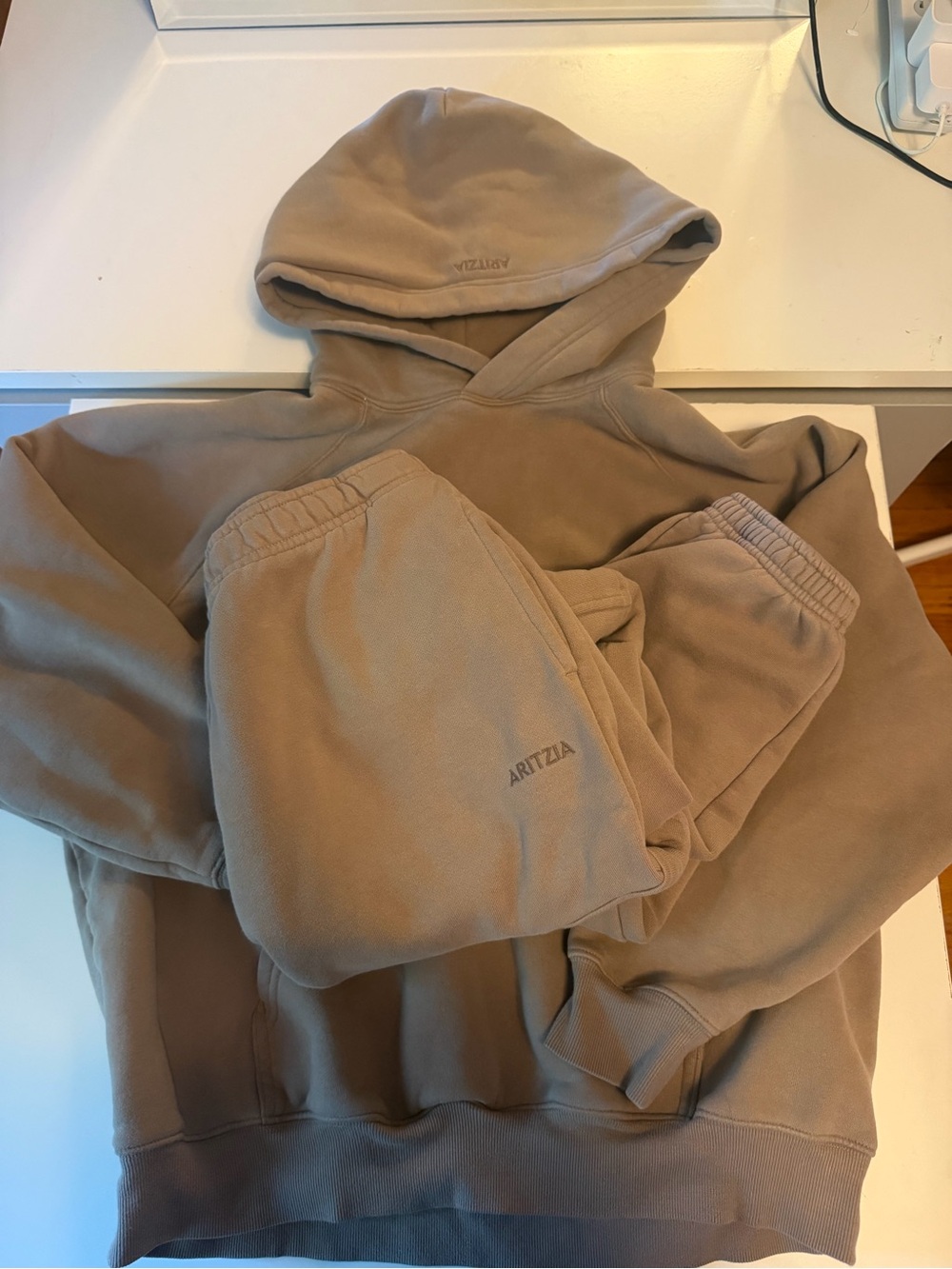 Matching Aritzia Sweatsuit